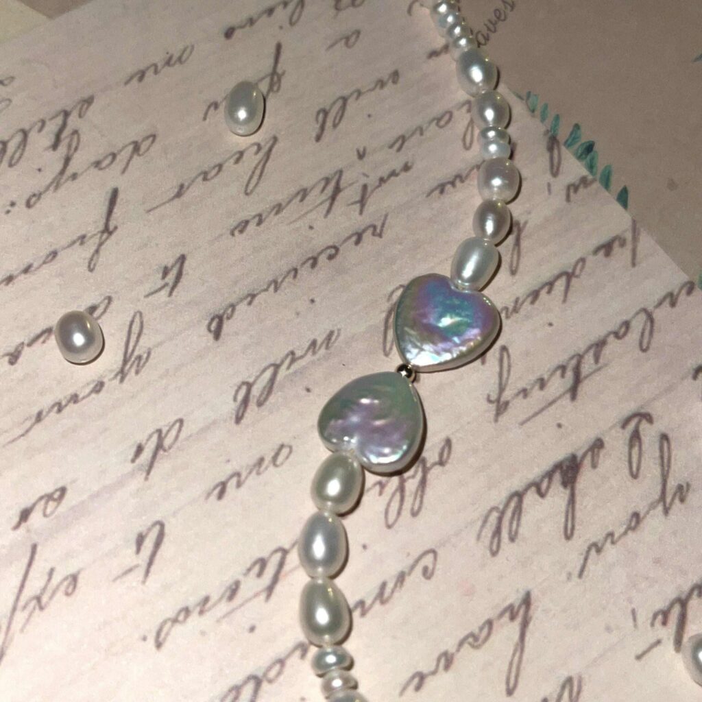 14K Gold-Filled Luxurious Moonlit Embrace Bracelet with Heart Baroque Pearl Bow & Labradorite